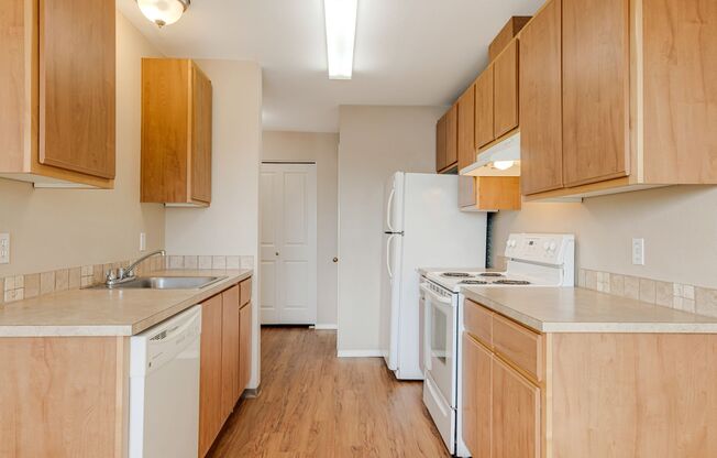 2 beds, 2 baths, 1,015 sqft, $1,450, Unit 1204-301