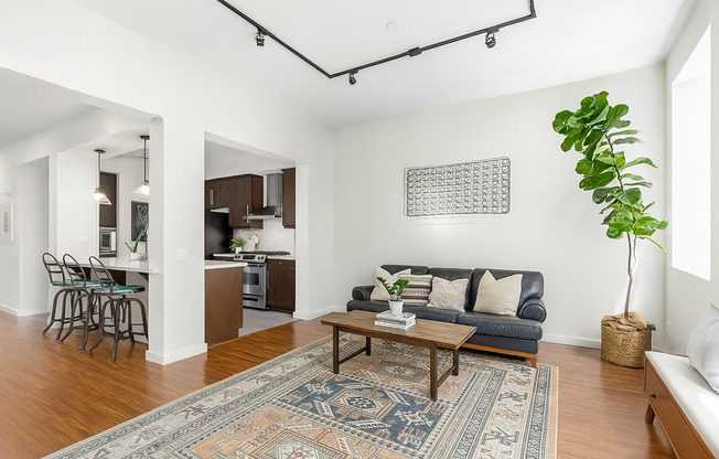 Modern Live/Work Loft In Sought After Depot Walk Community