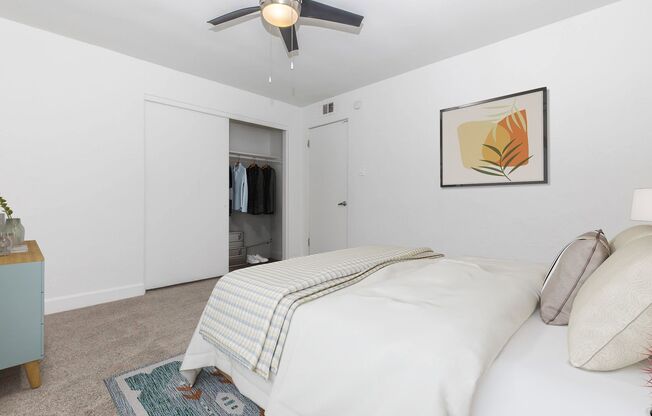 2 beds, 1 bath, 800 sqft, $1,549, Unit 112