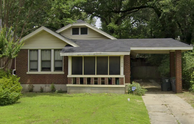Classic Memphis Charm