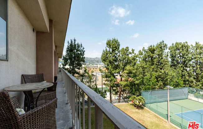1 bed, 2 baths, 712 sqft, $3,600, Unit 518