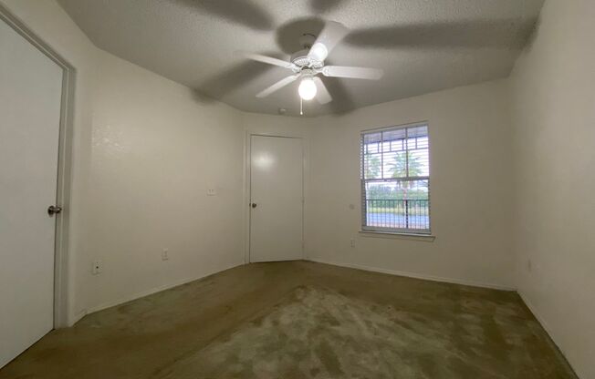 1 bed, 1 bath, $1,350, Unit UNIT 1422