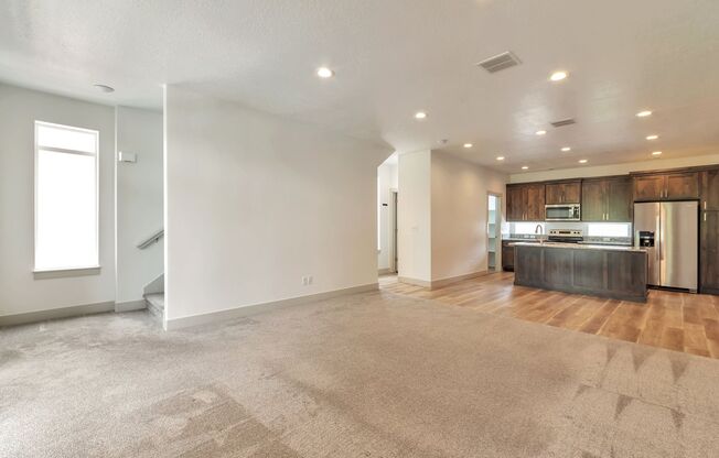 Modern End Unit townhouse w attached 2 car garage!!