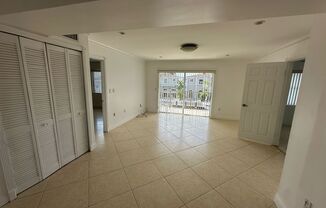 Waterfront Living with Unbeatable Access!