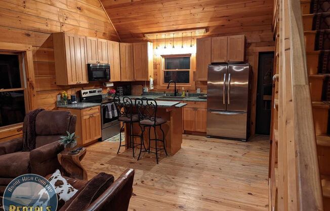 Gorgeous Cabin Home In Vilas