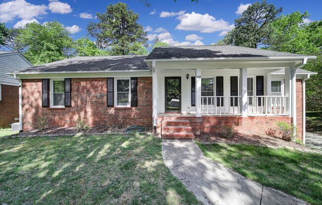 Charming Matthews Home for Rent!