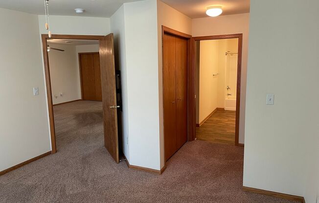 1 bed, 1 bath, 805 sqft, $1,480, Unit 931-106