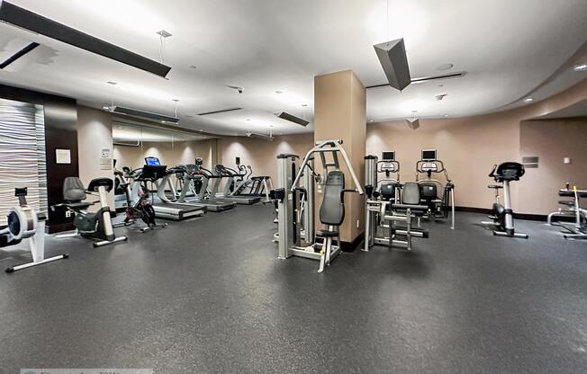 2 beds, 1 bath, 940 sqft, $6,250, Unit 11K