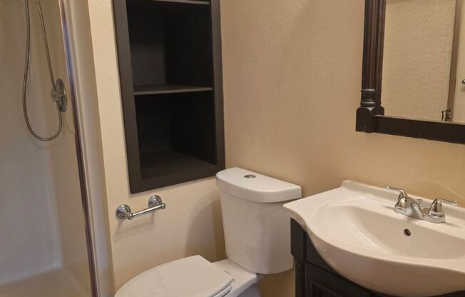 1 bed, 1 bath, 564 sqft, $1,250, Unit 1480-2