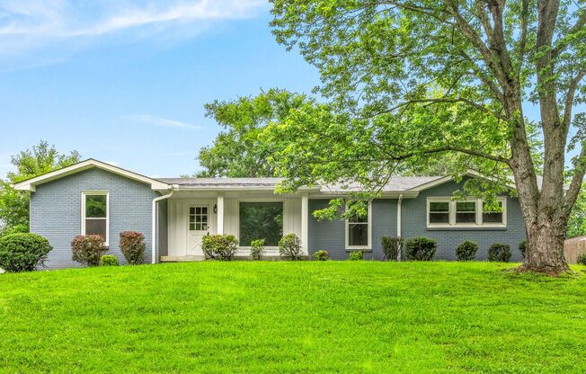 Beautiful Pet Friendly 3 bedroom home for rent!