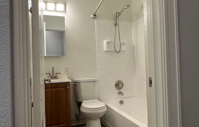 2 beds, 1 bath, 620 sqft, $1,650, Unit 101