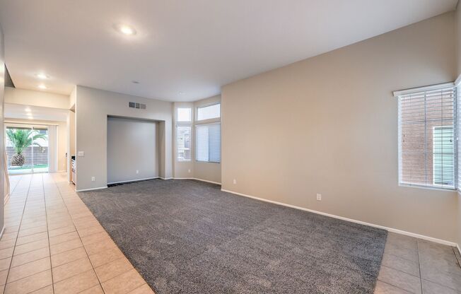 Gorgeous 6Bed/5Bath/4Car, 2-Story Home located in the Mountains Edge