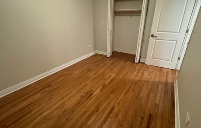 2 beds, 1 bath, $2,200, Unit 654-GF