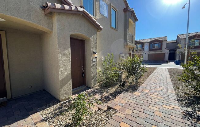 GATED 2 BED 2.5 BATH 2 CAR GARAGE 2 FLOOR TOWNHOUSE IN HENDERSON