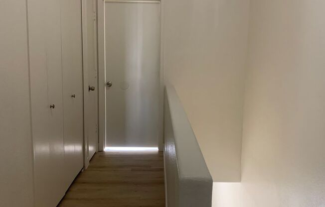 3 beds, 2.5 baths, $1,895