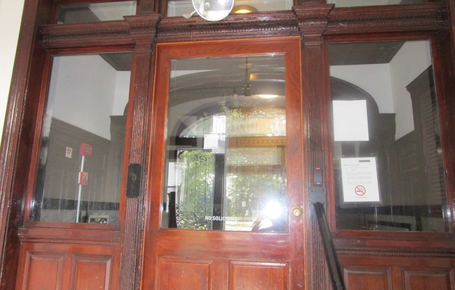 64 Charlesgate E