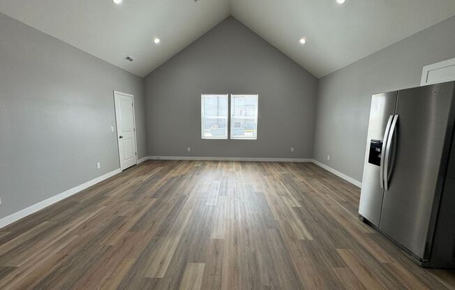 Now Showing this 3BR, 2BA duplex located at 1829 Montcalm St., Unit B, Indianapolis