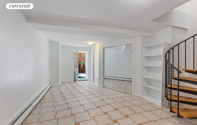 314 W 94 ST