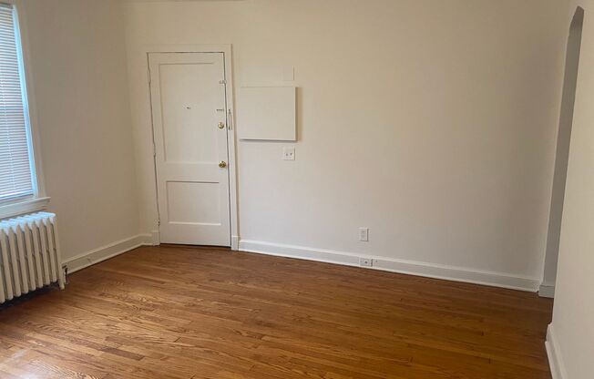 2 beds, 1 bath, 755 sqft, $1,895, Unit 426 #2