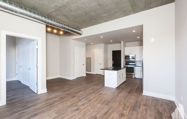 1 bed, 1 bath, 642 sqft, $3,100, Unit 3833-302