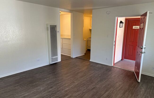 Studio, 1 bath, 400 sqft, $1,925, Unit 4916B