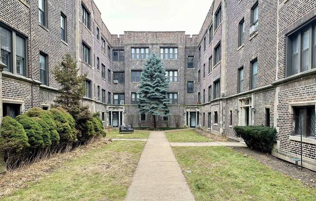 1319 5 W ESTES