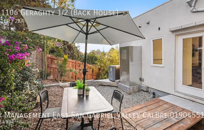 1106 GERAGHTY 1/2 BACK HOUSE