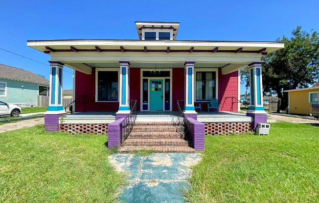 Historic Charm Meets Modern Luxury: 2 Bed, 2 Bath Home in Downtown Lake Charles