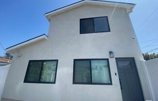 3 beds, 2 baths, 1,197 sqft, $4,200