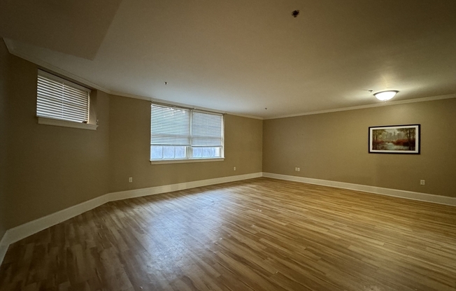 2 beds, 1 bath, 1,250 sqft, $2,400, Unit 104