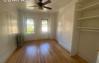 3 beds, 1 bath, $3,500, Unit 2