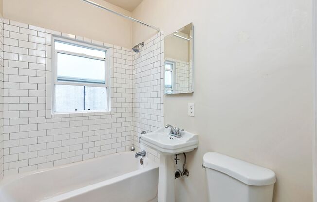 Studio, 1 bath, 450 sqft, $1,395, Unit Unit #3