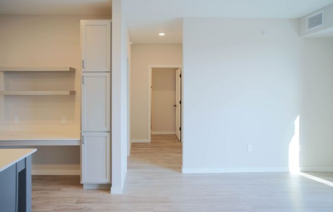 1 bed, 1 bath, 898 sqft, $1,795, Unit 507