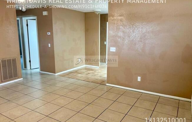 5810 MONTANA AVE