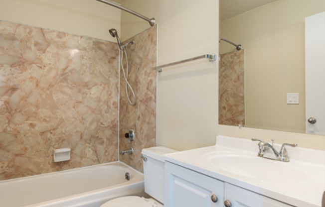 2 beds, 1 bath, 765 sqft, $2,295, Unit 108