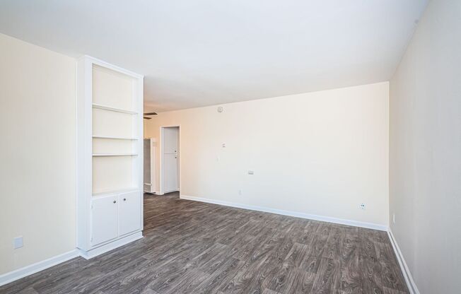 1 bed, 1 bath, 650 sqft, $2,245