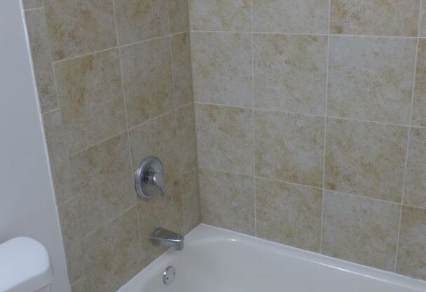 2 beds, 2 baths, 1,250 sqft, $2,850, Unit 02C