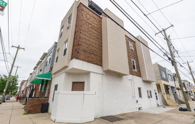 2400 S 4th St