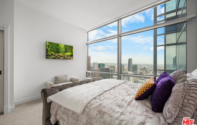 2 beds, 3 baths, 1,700 sqft, $9,500, Unit 37K