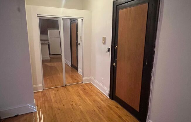 Studio, 1 bath, 366 sqft, $765