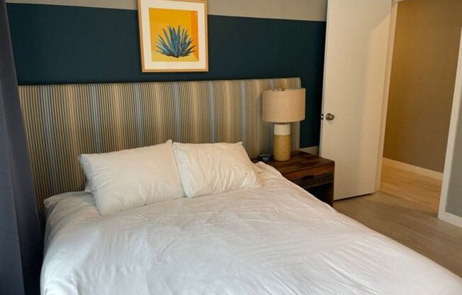 2 beds, 1 bath, $2,495, Unit 106