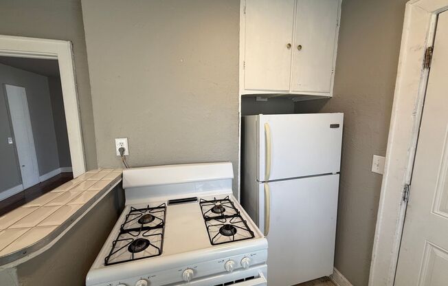 1 bed, 1 bath, $1,075