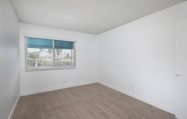 2 beds, 2 baths, 1,057 sqft, $3,295, Unit 204