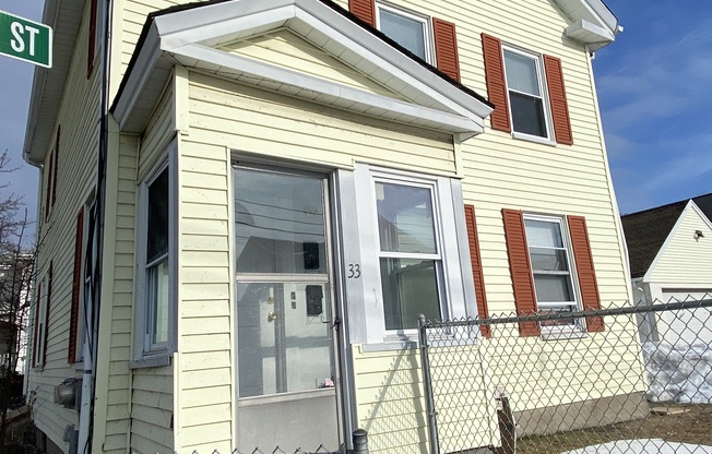 33 CHANDLER ST