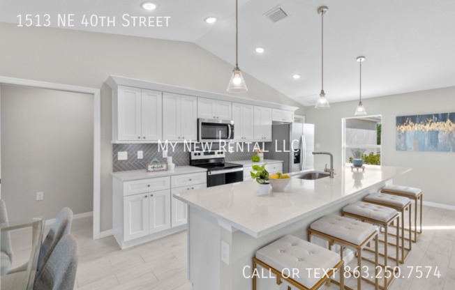 1513 NE 40 ST