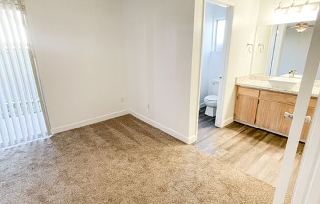 2 beds, 2 baths, 1,016 sqft, $1,840, Unit 1690-110