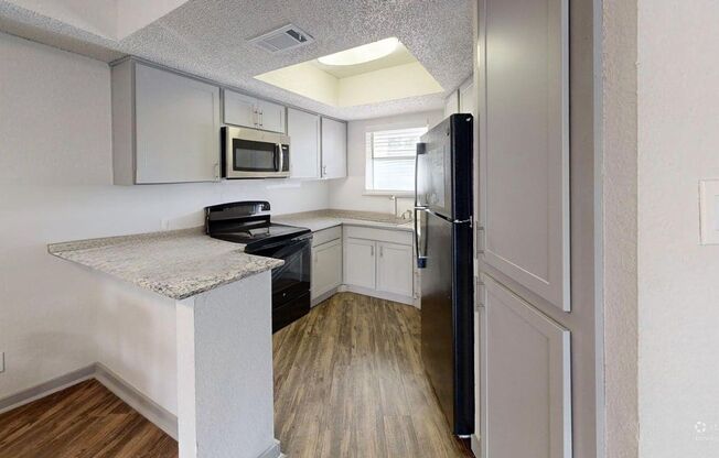 1 bed, 1 bath, 748 sqft, $1,007, Unit 441