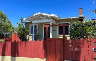 Great 3 bed/1 bath home in North Park with a yard!