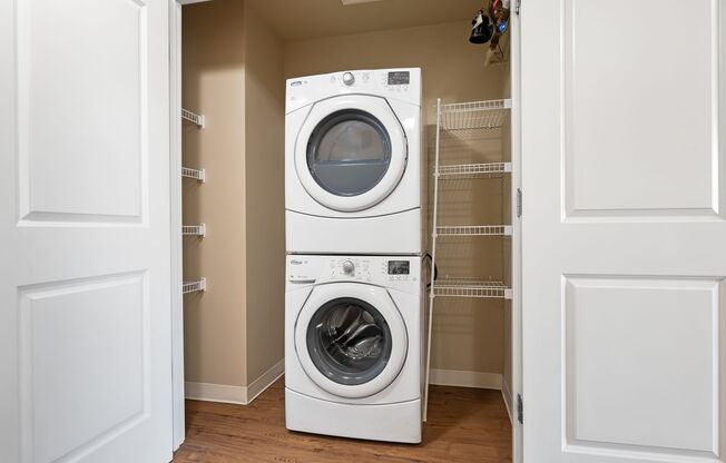 1 bed, 1 bath, 627 sqft, $2,499, Unit 420