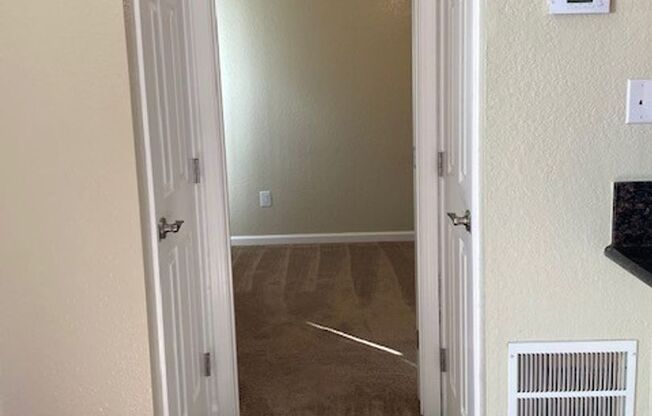 2 beds, 2 baths, 900 sqft, $2,025, Unit 122